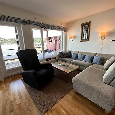 Nydelig Ferieleilighet Pa Bryggekanten * Korshamn (Vest-Agder)